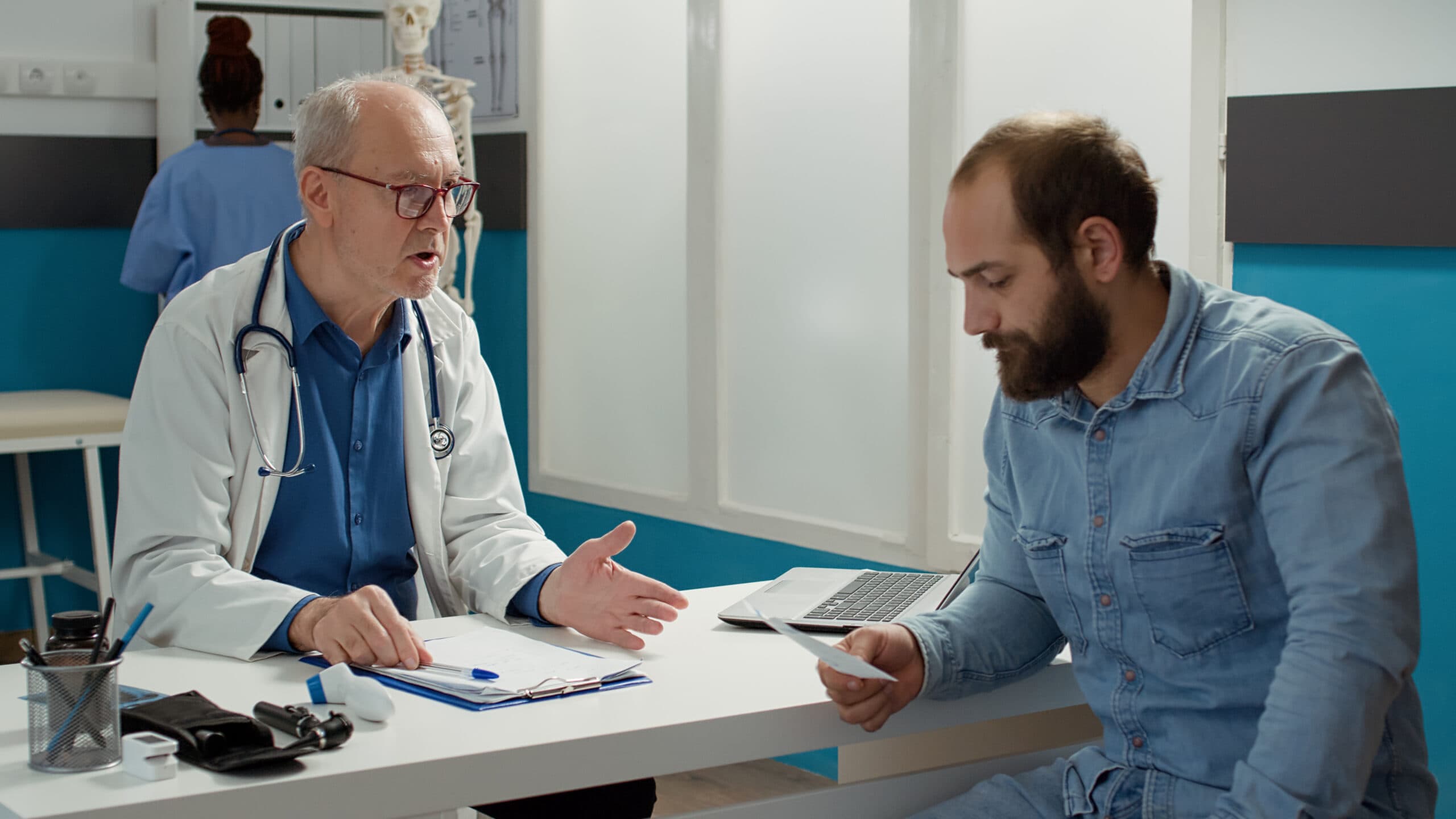 Colorectal Cancer in Young People: Symptoms & Rising Risk